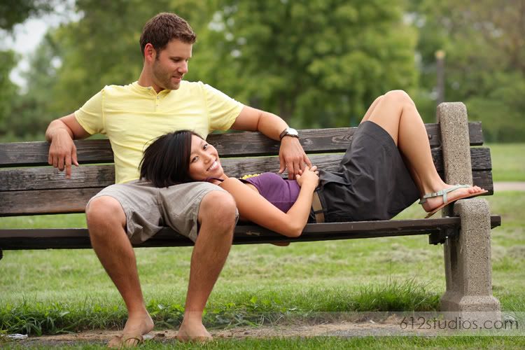 612 studios - Engagement photos at Lake Nakomis in Minneapolis