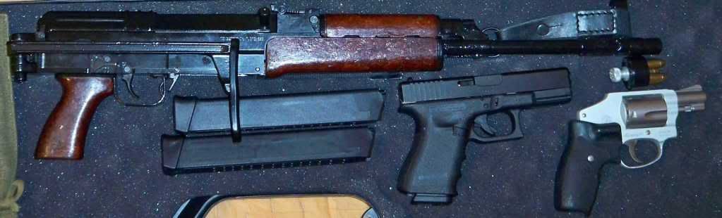 Savz58MilitaryFolder-Glock19gen3rtf-SWmodel642airweight.jpg