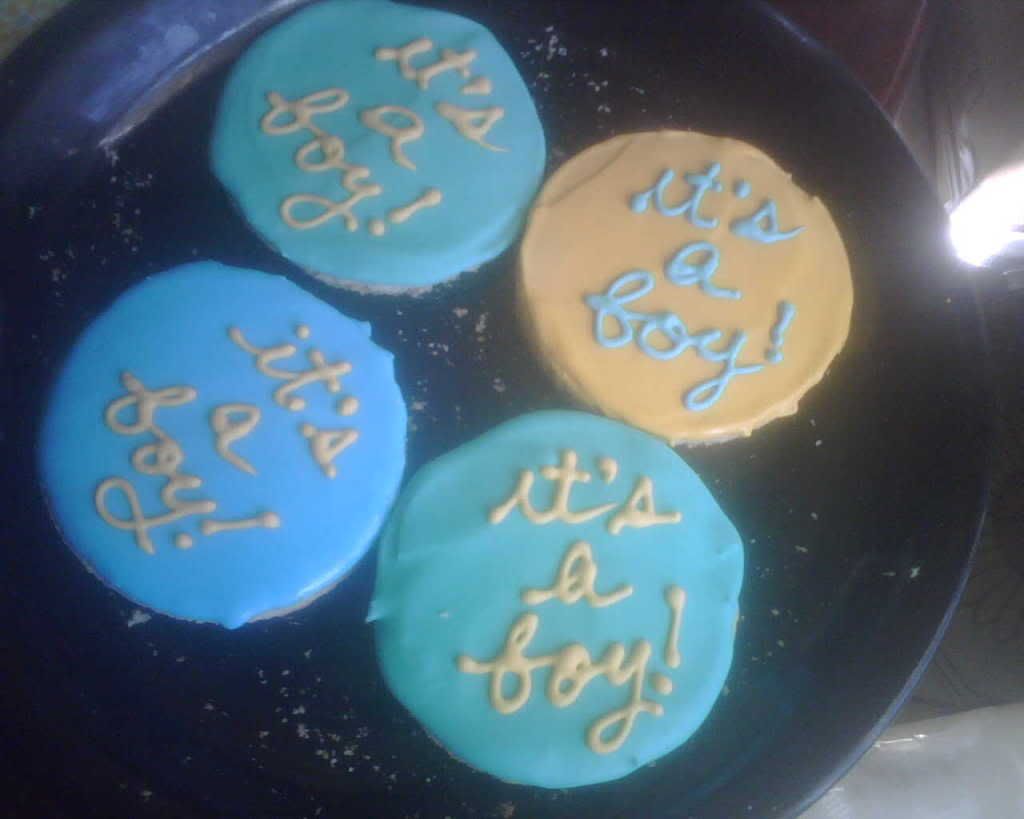 snack girlz bakery,sugar cookies,royal icing,cookie favors